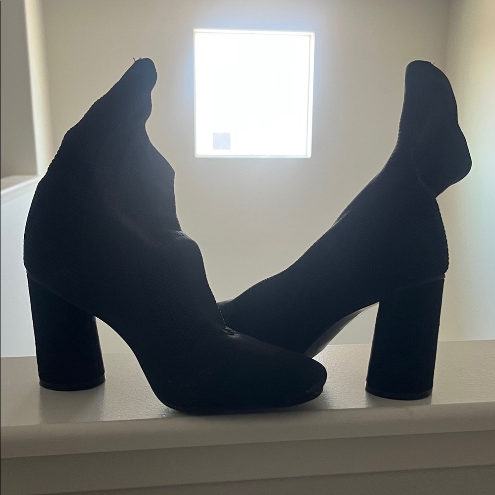 Elegant Black Women's Heeled Boots